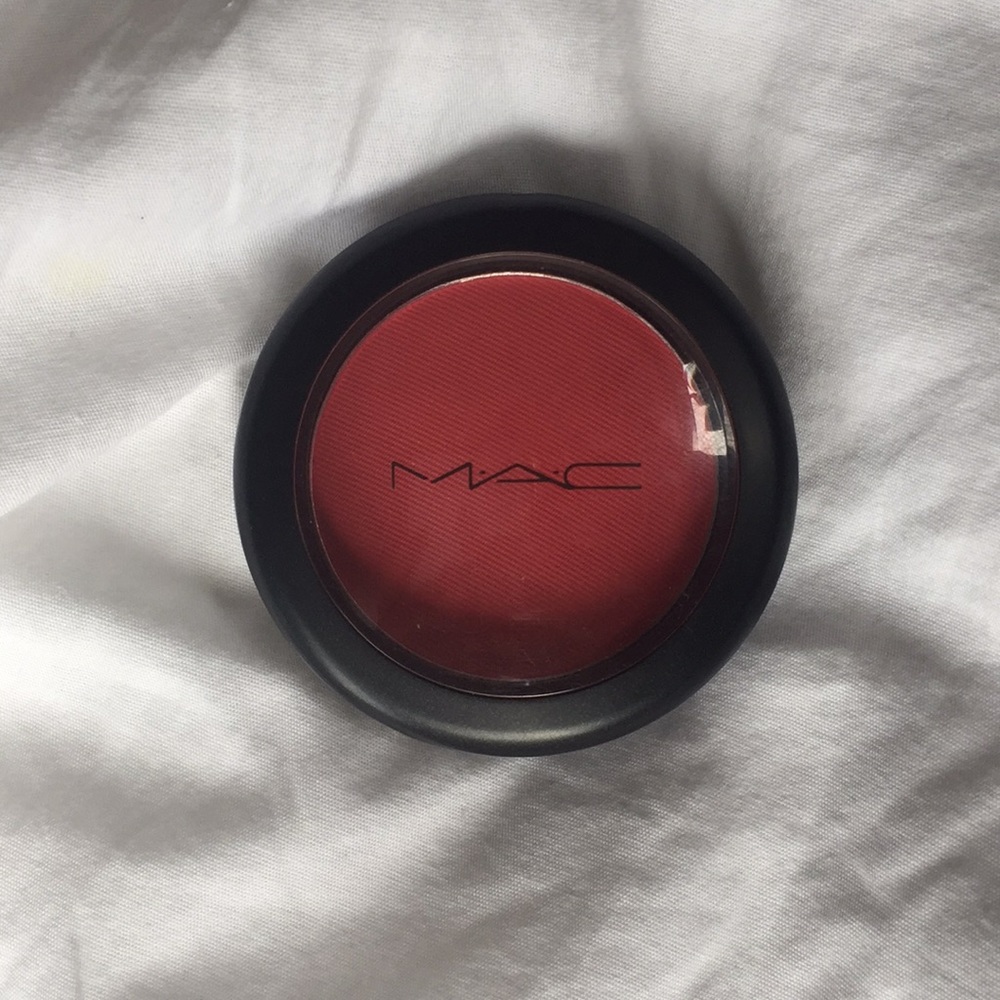 M.A.C. Matte powder blush shade frankly scarlet